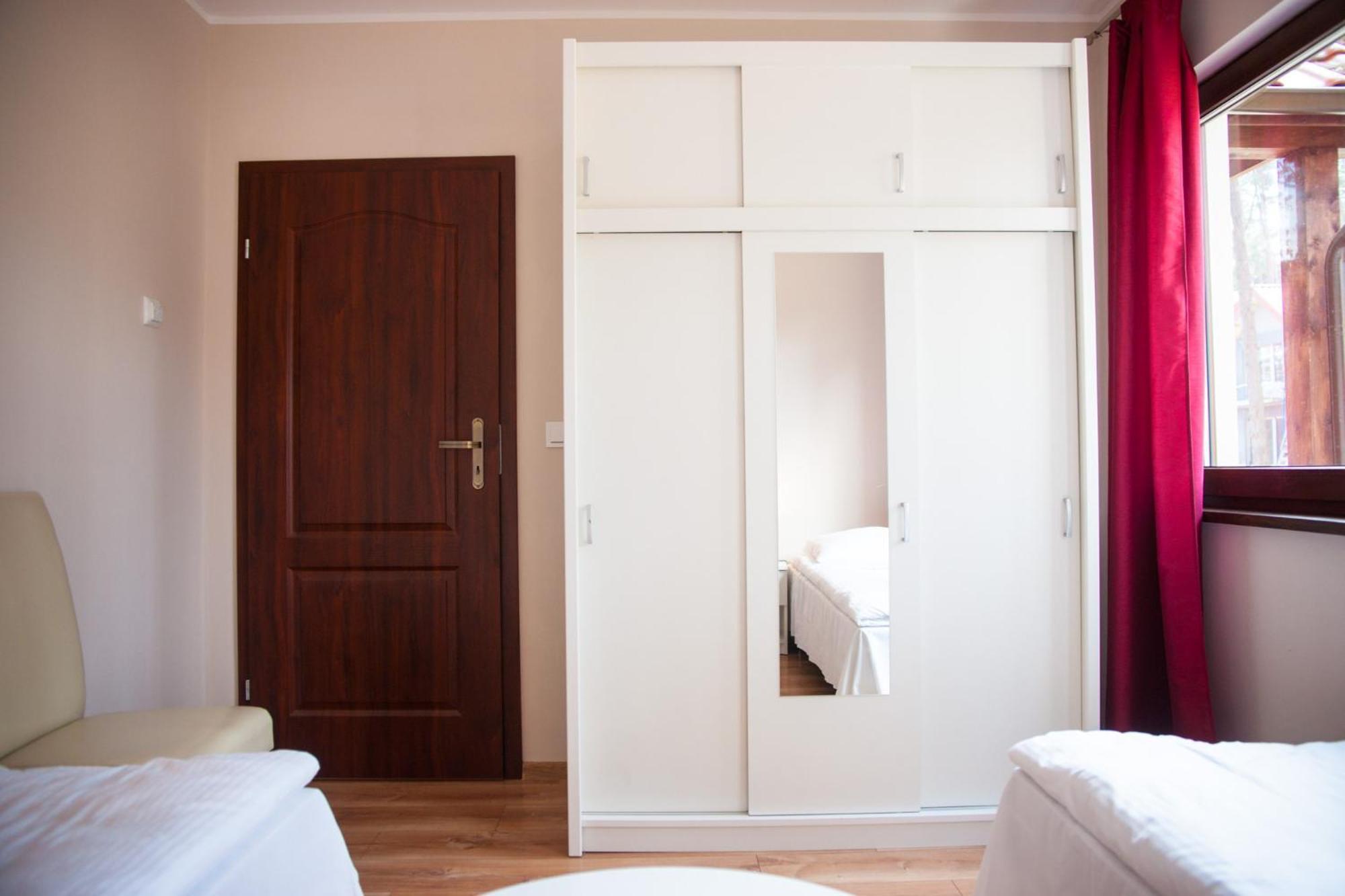 Apartamenty Niegocin Wilkasy Habitación foto