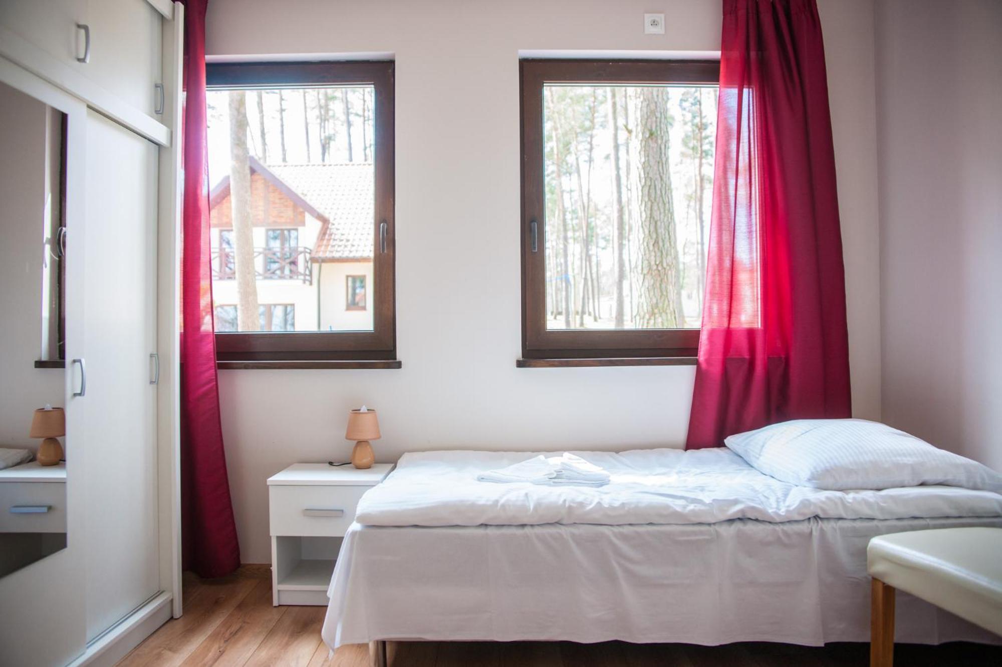Apartamenty Niegocin Wilkasy Habitación foto